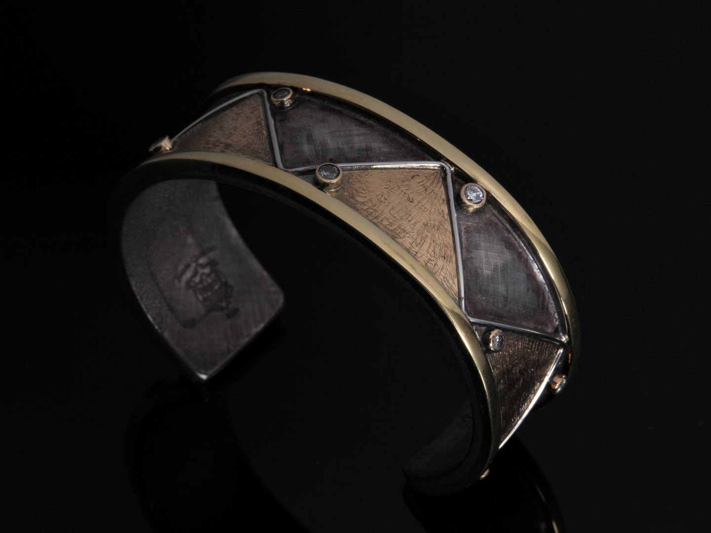 James Christian - Pushing The Rock Cuff James Christian Comstock Heritage 